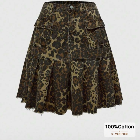 SHEIN Dresses & Skirts - Animal Print Skirt